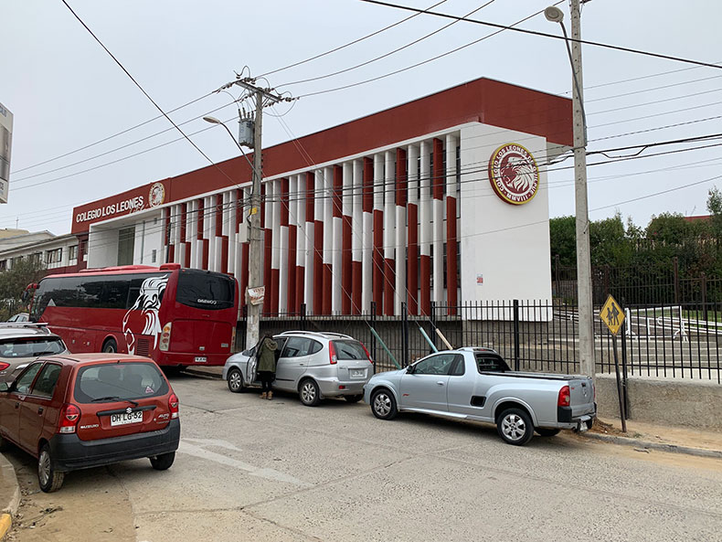 AMPLIACIÓN COLEGIO LOS LEONES, QUILPUÉ - D-HEEN